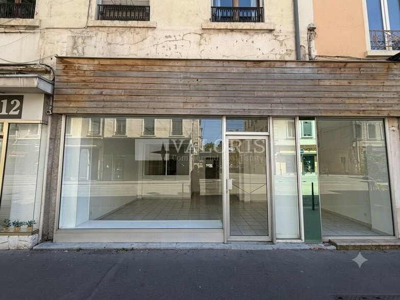 12 Cours Tolstoï, Villeurbanne to rent - Building Photo - Image 1 of 5