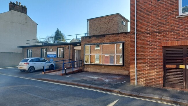 More details for 27 Albert St, Oxford - Health Care for Sale