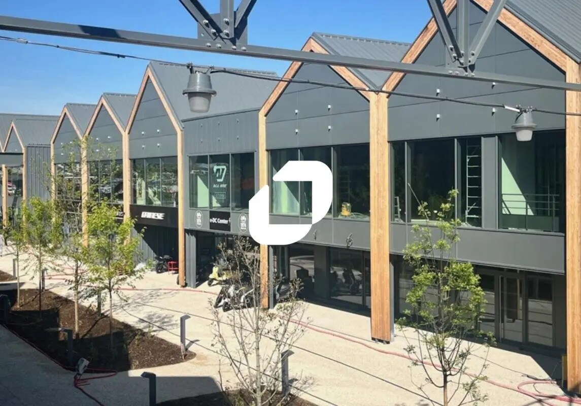 4 Rue Des Frères Louis Et Emile Bertrand, Vénissieux for sale Building Photo- Image 1 of 17