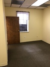 100 Marchwood Rd, Exton, PA for rent Building Photo- Image 2 of 3