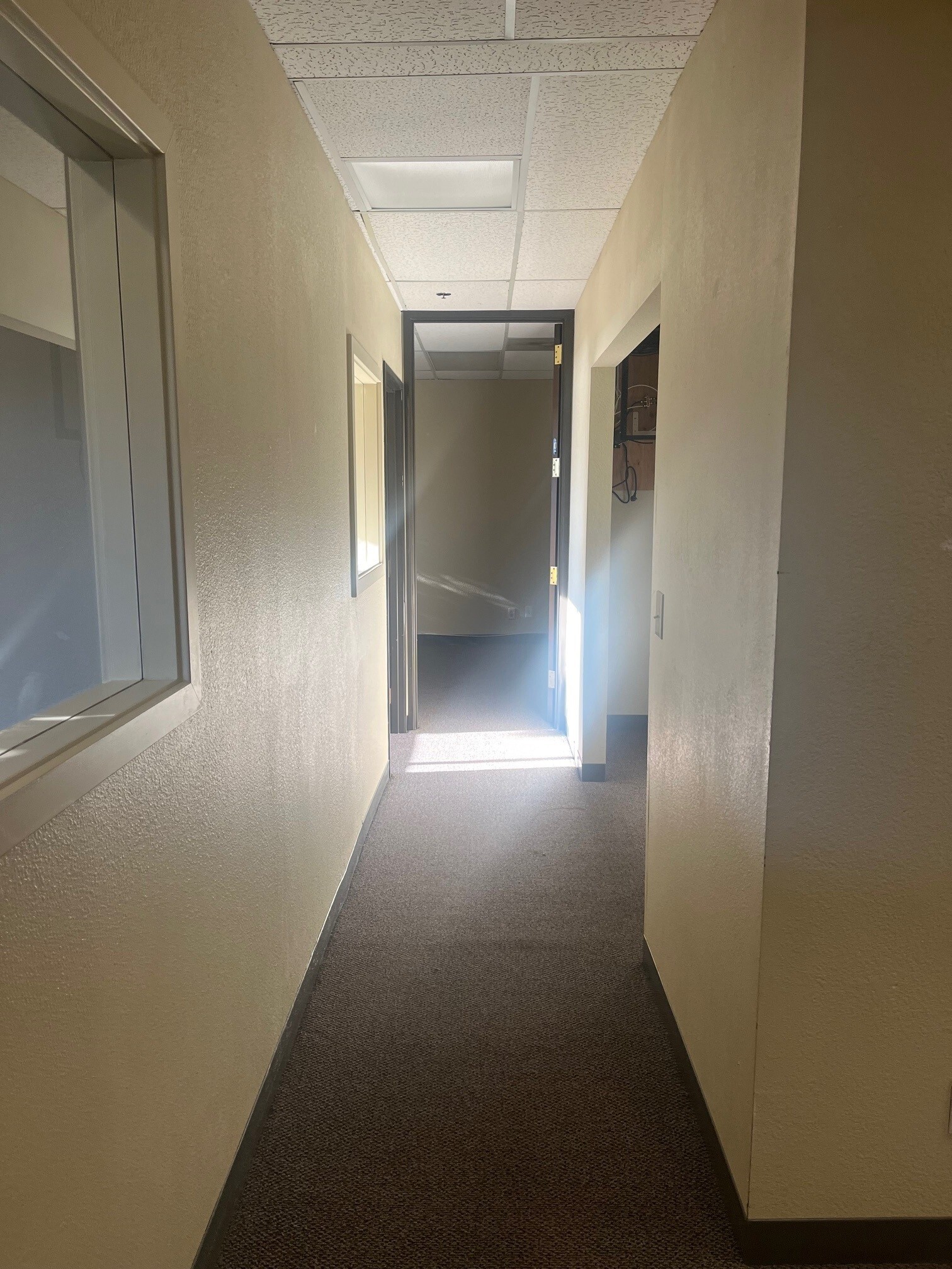 7567 Amador Valley Blvd, Dublin, CA to rent Interior Photo- Image 1 of 8