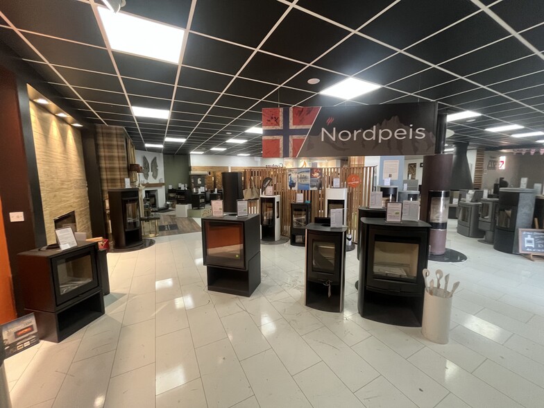 14-16 Mill Wynd, Edinburgh to rent - Building Photo - Image 3 of 15