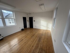 100 North Rd, Brighton to rent Interior Photo- Image 2 of 4