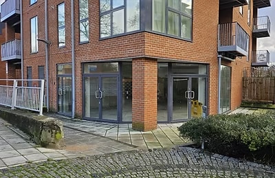 Portage Pl, West Drayton to rent Building Photo- Image 1 of 2