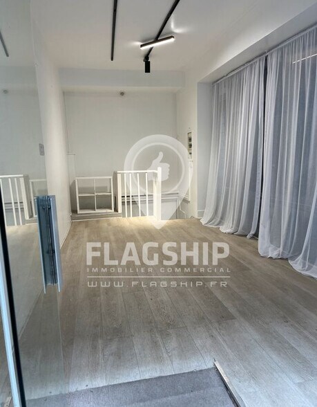 Retail in Paris to rent - Interior Photo - Image 3 of 5