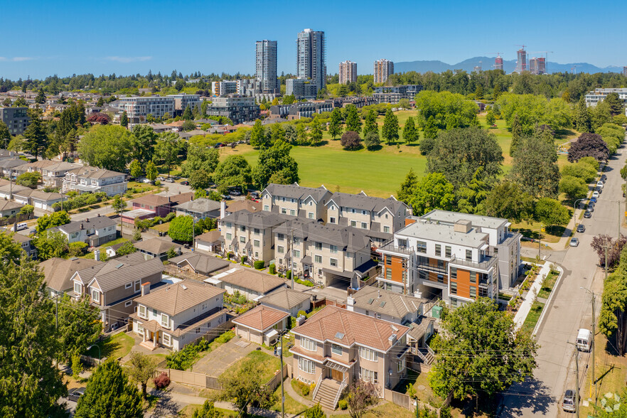 322-362 62nd Av W, Vancouver, BC for sale - Aerial - Image 2 of 2