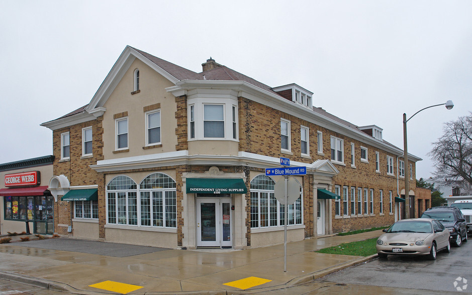 6100 W Bluemound Rd, Wauwatosa, WI for sale - Building Photo - Image 1 of 1