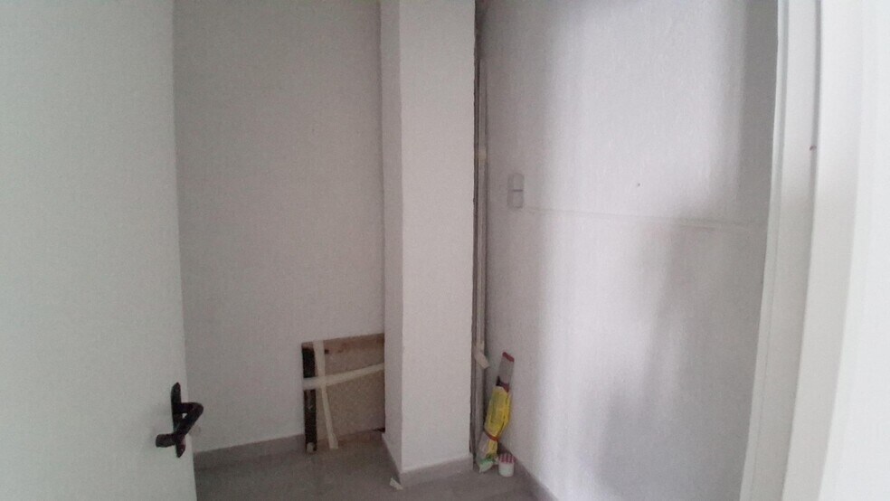 Calle Colombia, 24, Salamanca, Salamanca to rent - Building Photo - Image 2 of 22
