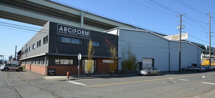 2303 N Randolph Ave, Portland, OR for rent Building Photo- Image 1 of 2