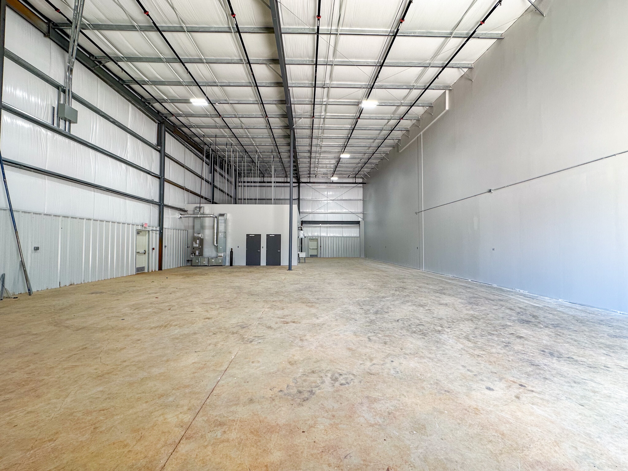 2000 Bob Wade NW ln, Huntsville, AL to rent Interior Photo- Image 1 of 36