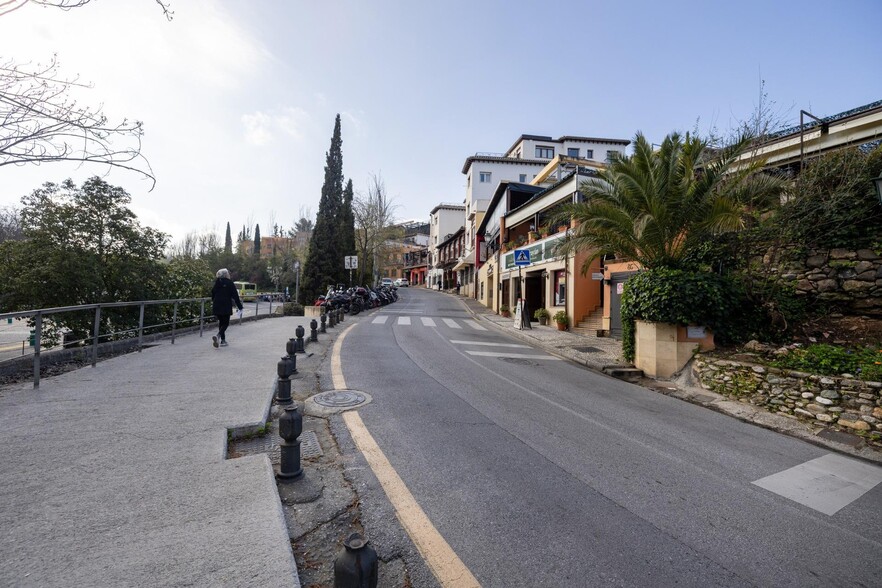 Paseo de la Sabica, 28, Granada, Granada for sale - Building Photo - Image 3 of 29