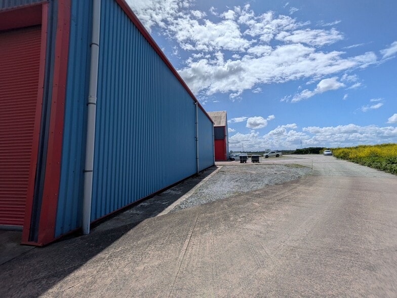 Bristol Rd, Dunball to rent - Building Photo - Image 2 of 8