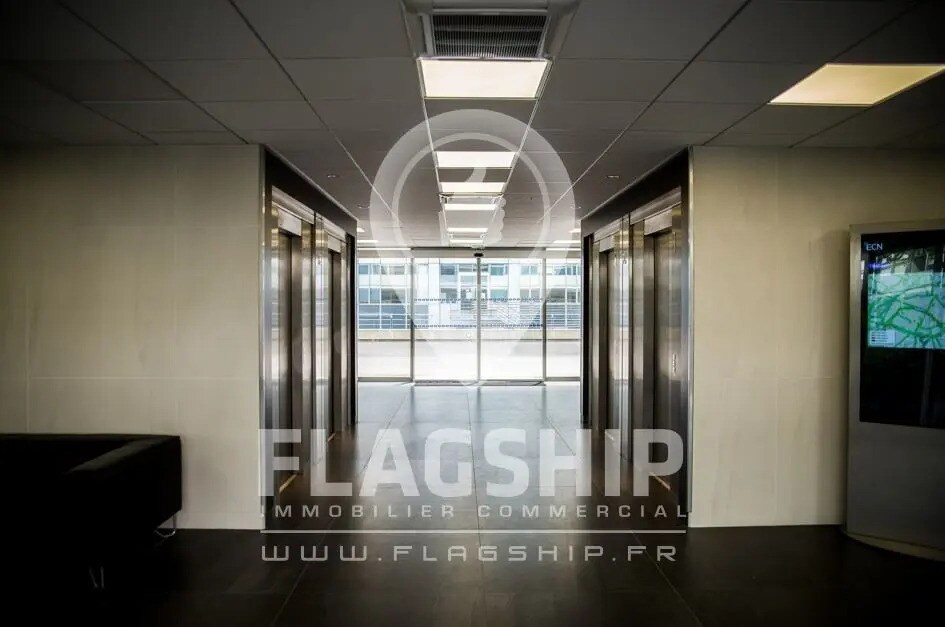 Office in Pantin to rent Building Photo- Image 1 of 7