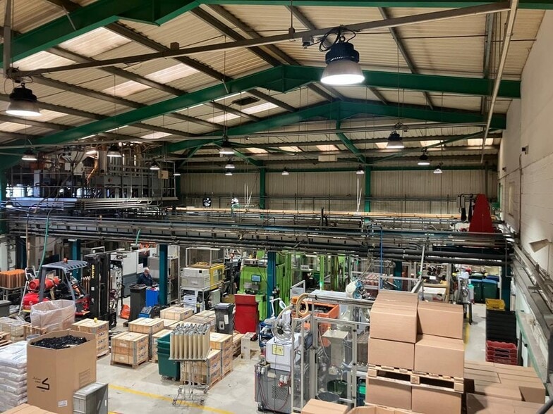 Sandy's Rd, Malvern to rent - Interior Photo - Image 3 of 8