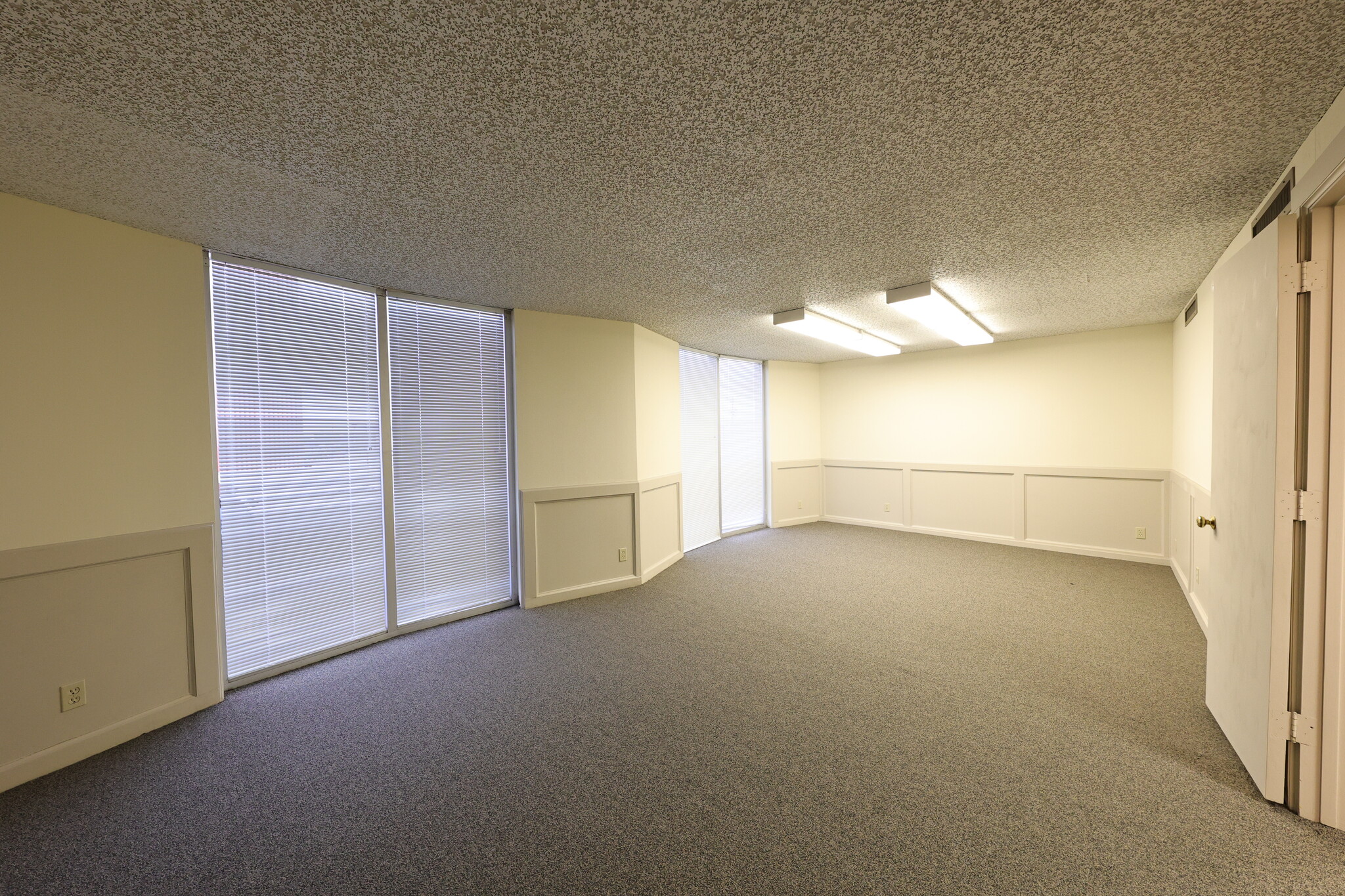 710-724 Buffalo St, Corpus Christi, TX for rent Interior Photo- Image 1 of 5