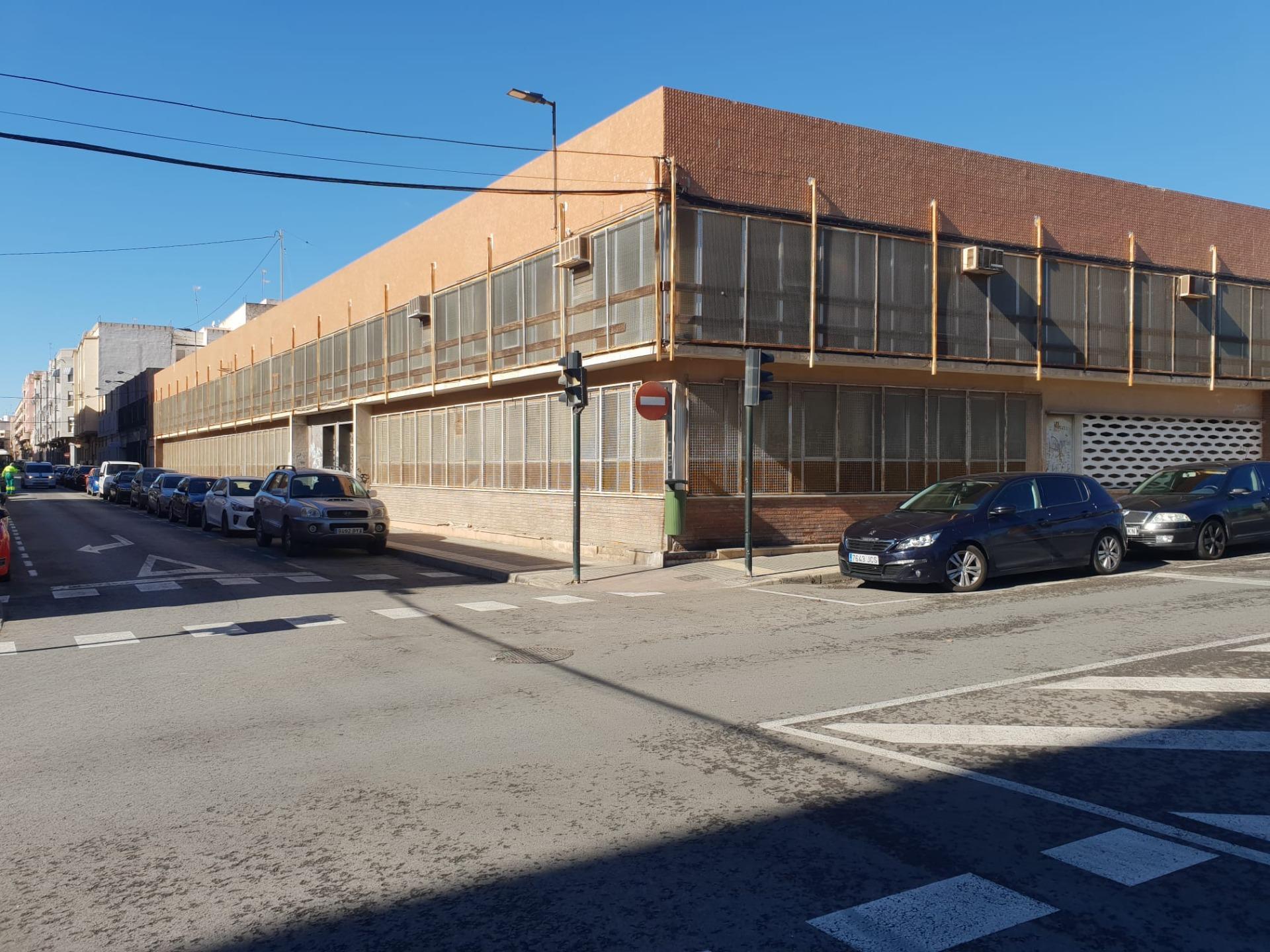 Industrial in Elche, Alicante to rent Building Photo- Image 1 of 9