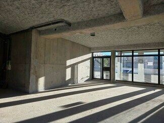 More details for 47 Rue De La Republique, Genas - Retail to Rent