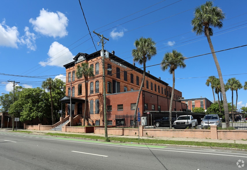 3104 N Armenia Ave, Tampa, FL for rent - Building Photo - Image 1 of 35