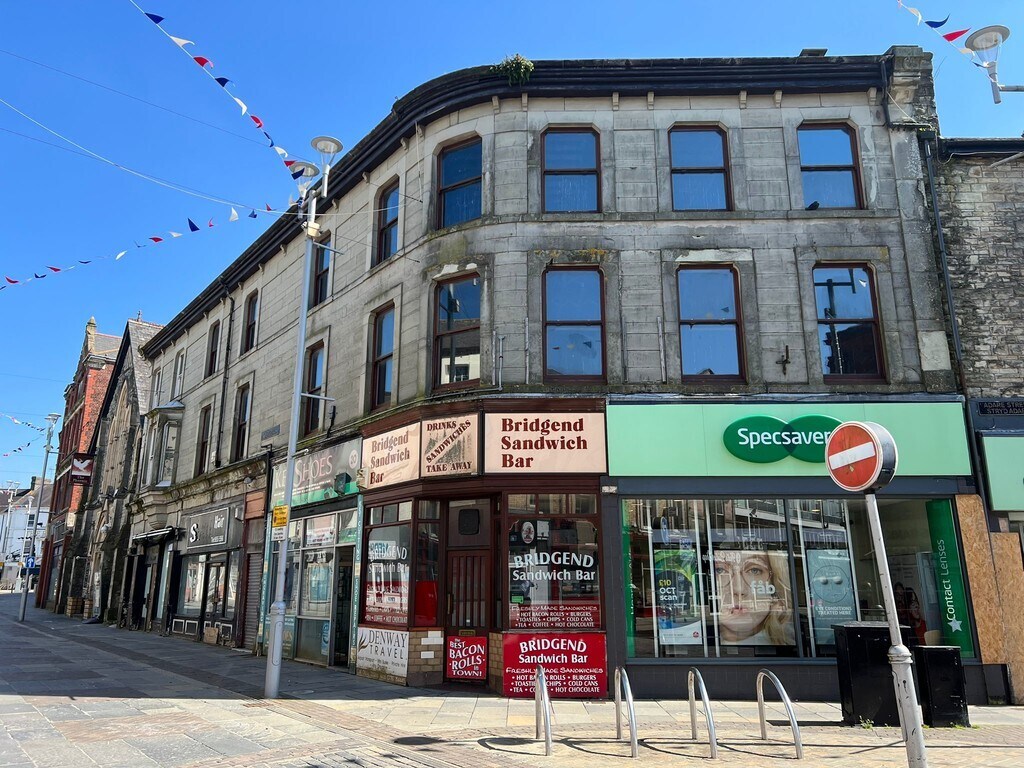 40 Adare St, Bridgend for sale Primary Photo- Image 1 of 1