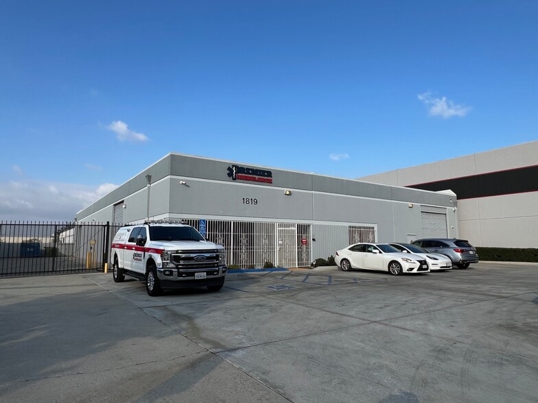 1819 Kona Dr, Compton, CA for sale - Building Photo - Image 1 of 1