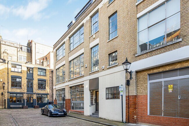 More details for 22 Cross Keys Close, London - Office to Rent