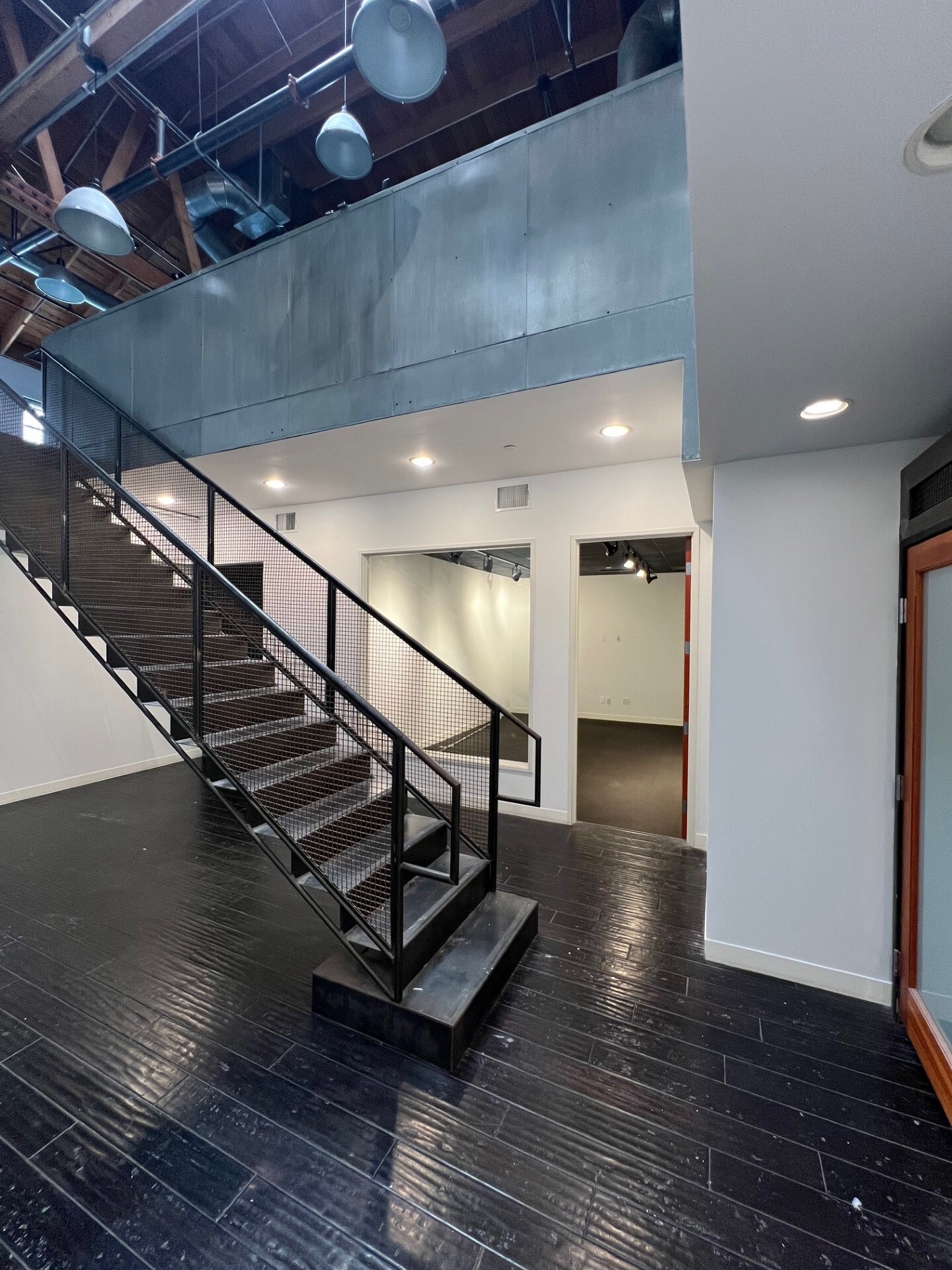 1316-1320 3rd Street Promenade, Santa Monica, CA to rent Interior Photo- Image 1 of 6