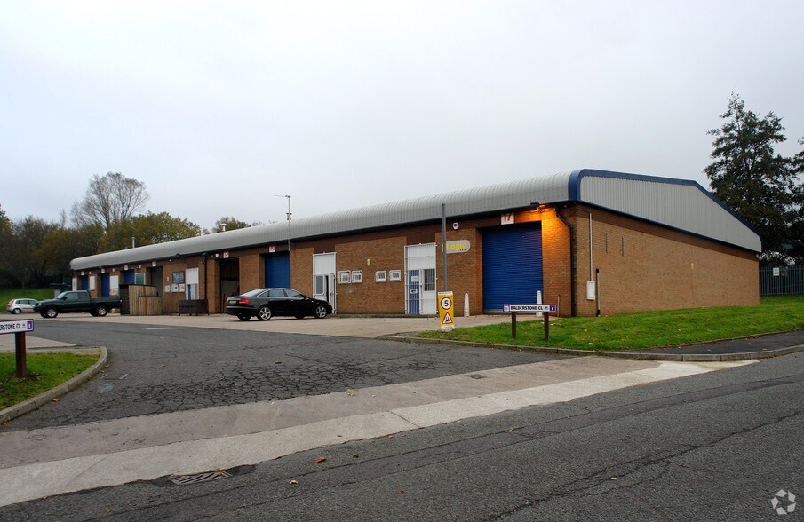 Balderstone Clos, Burnley for rent - Building Photo - Image 1 of 2