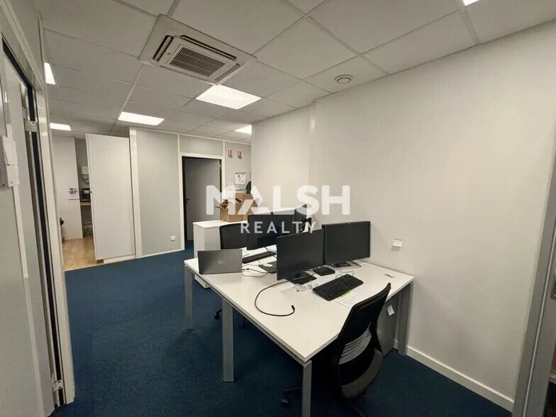 Office in Lyon for sale - Interior Photo - Image 3 of 12