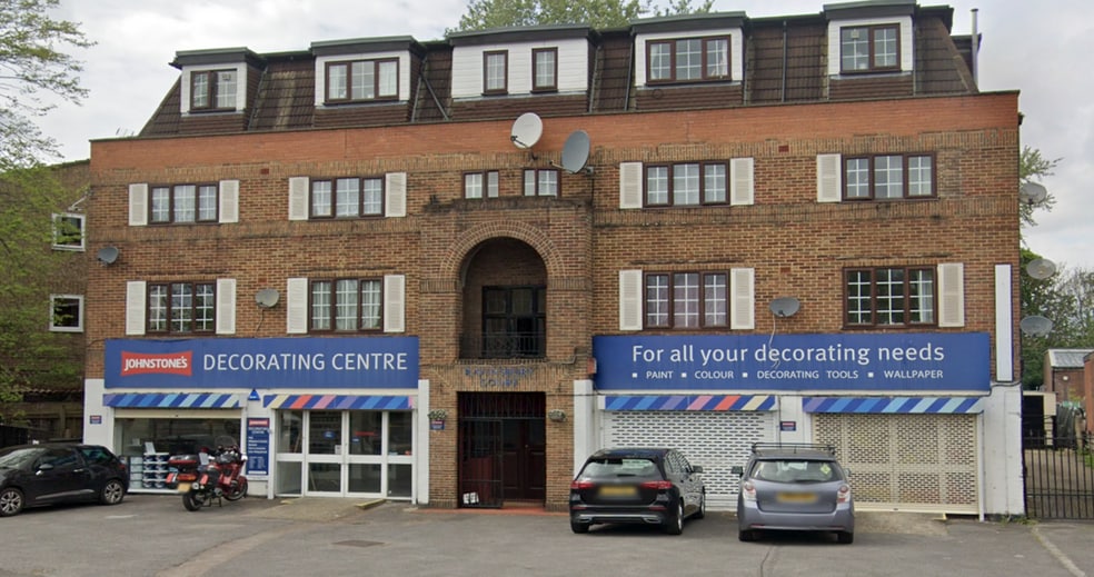Bishopsford Rd, Morden to rent - Building Photo - Image 1 of 1