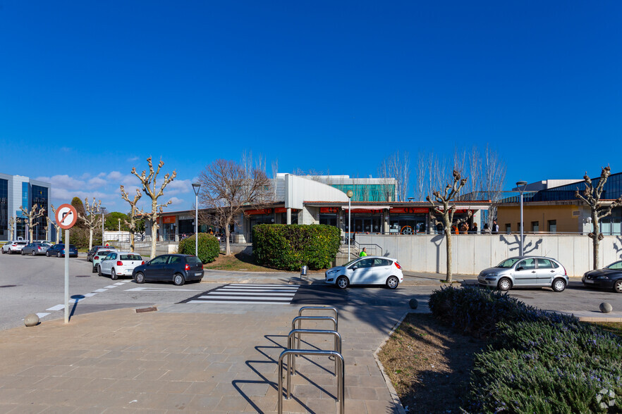 Retail in El Prat De Llobregat, BAR for sale - Building Photo - Image 3 of 8