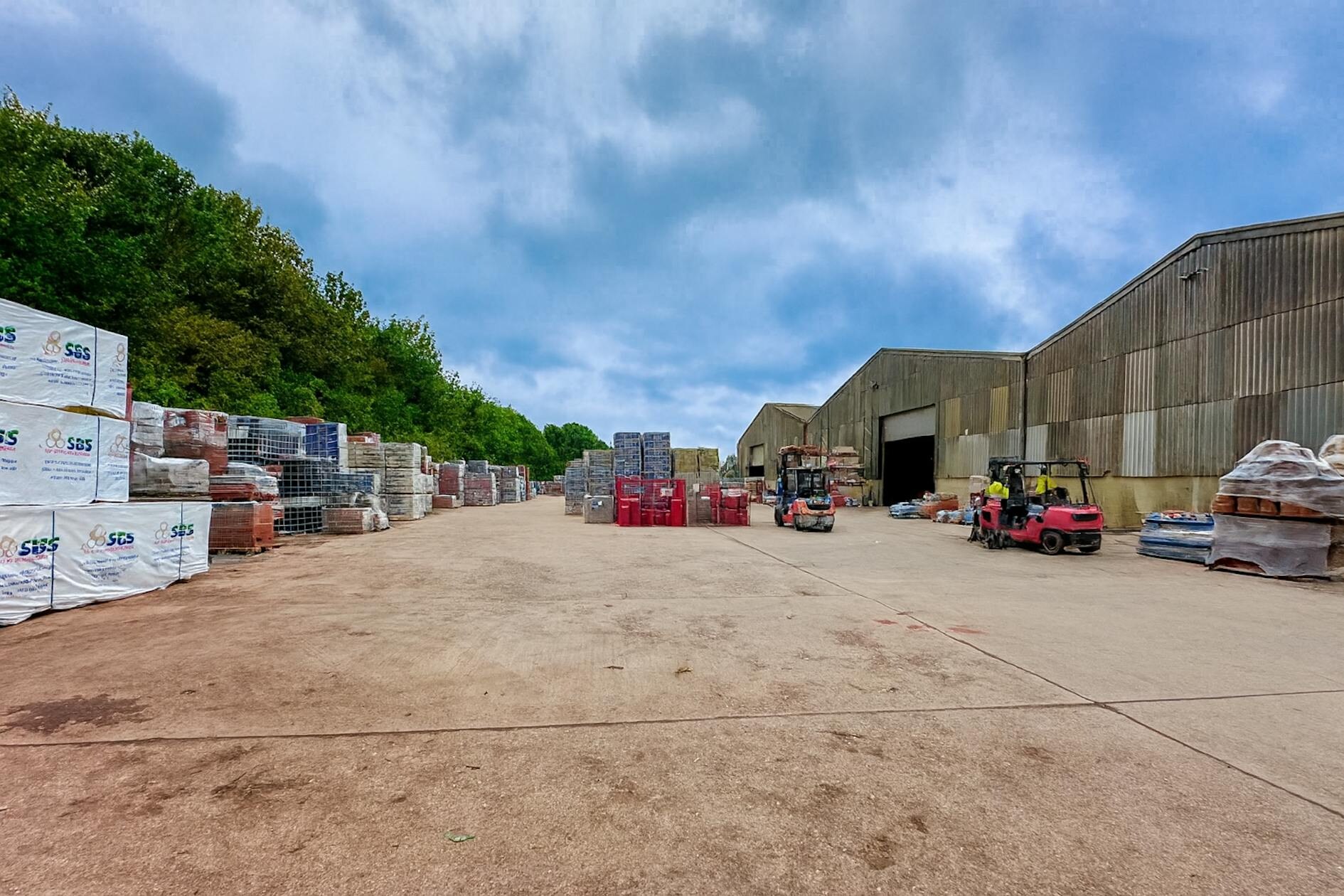 Howe Rd, Watlington to rent Primary Photo- Image 1 of 5