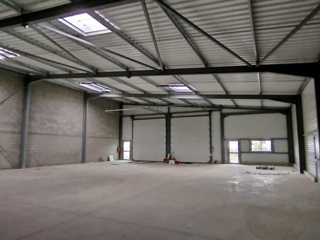 Light Industrial in Colomiers to rent Interior Photo- Image 1 of 7