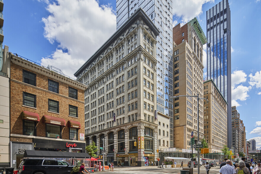 315 Fifth Ave, New York, NY for rent - Primary Photo - Image 1 of 5