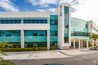 8715 Henderson Rd, Tampa, FL for rent Building Photo- Image 1 of 4