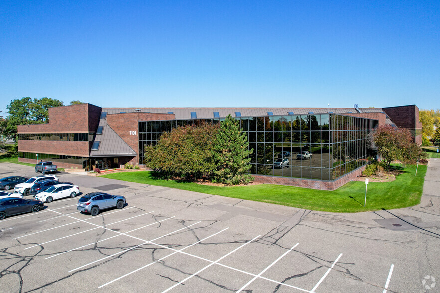 7101 Northland Cir N, Brooklyn Park, MN for rent - Building Photo - Image 1 of 4