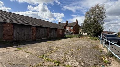 106 Oversetts Rd, Swadlincote to rent Building Photo- Image 1 of 3