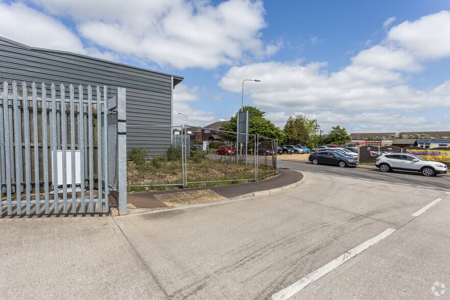 Unit 4 Hamburg Way, Kings Lynn for sale - Building Photo - Image 1 of 1