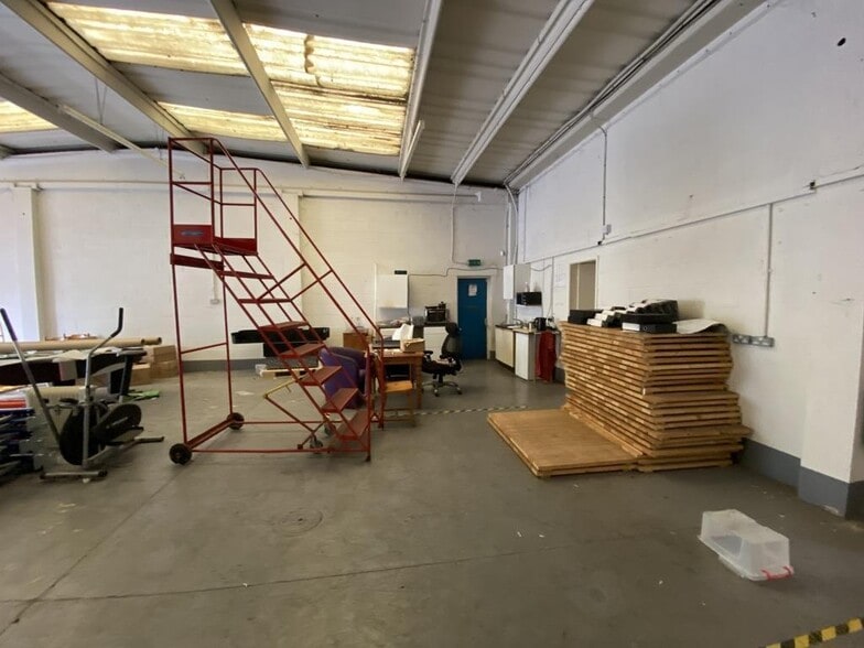 Gunhills Ln, Doncaster to rent - Building Photo - Image 2 of 6