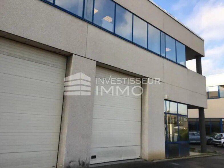 Light Industrial in Gennevilliers to rent - Building Photo - Image 3 of 4