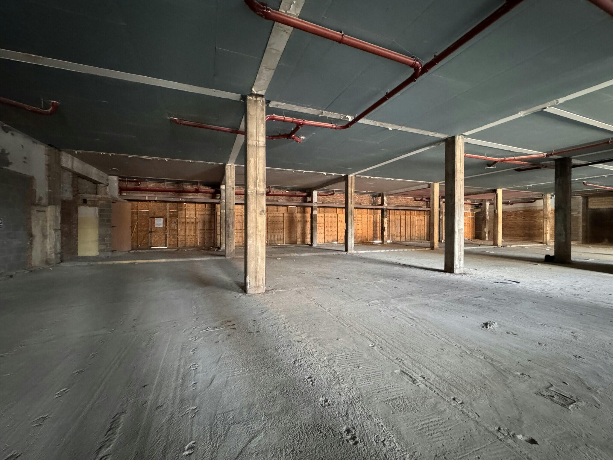 138-152 Powis St, London to rent Interior Photo- Image 1 of 6