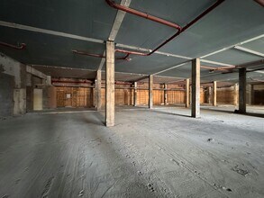 138-152 Powis St, London to rent Interior Photo- Image 1 of 6