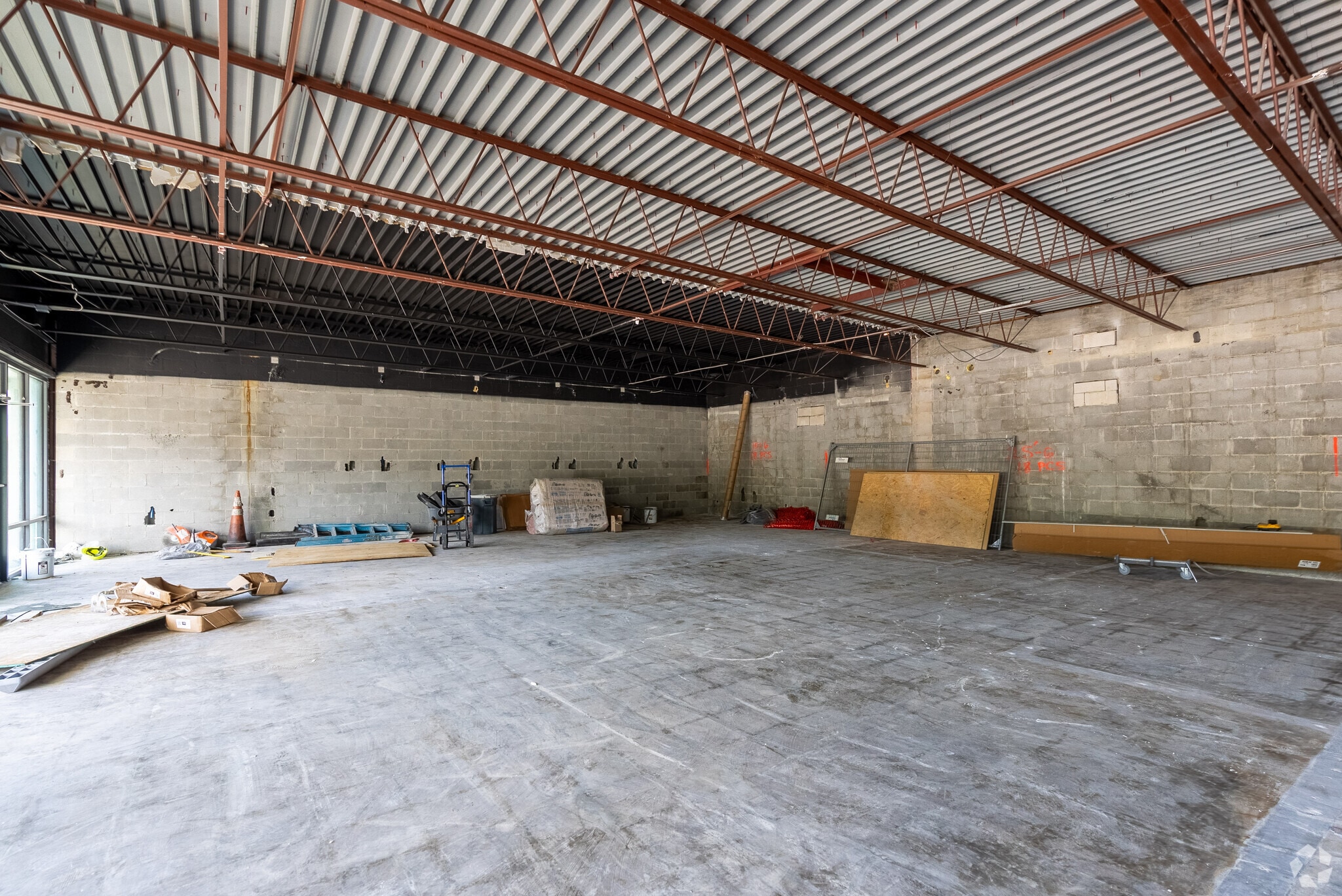 2771 & 2775 Mayport Rd, Jacksonville, FL to rent Interior Photo- Image 1 of 4