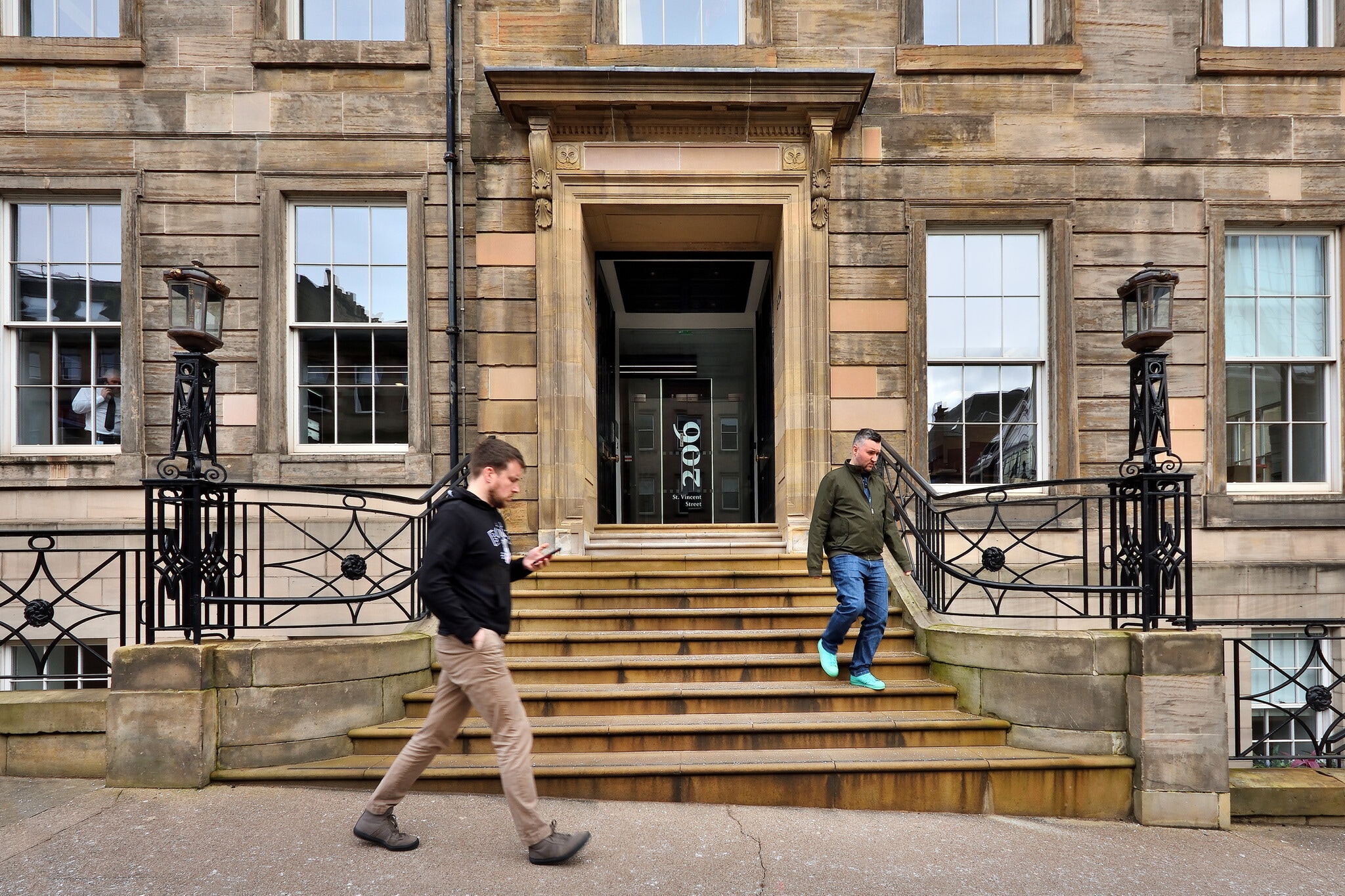 206 St. Vincent St, Glasgow to rent Building Photo- Image 1 of 13