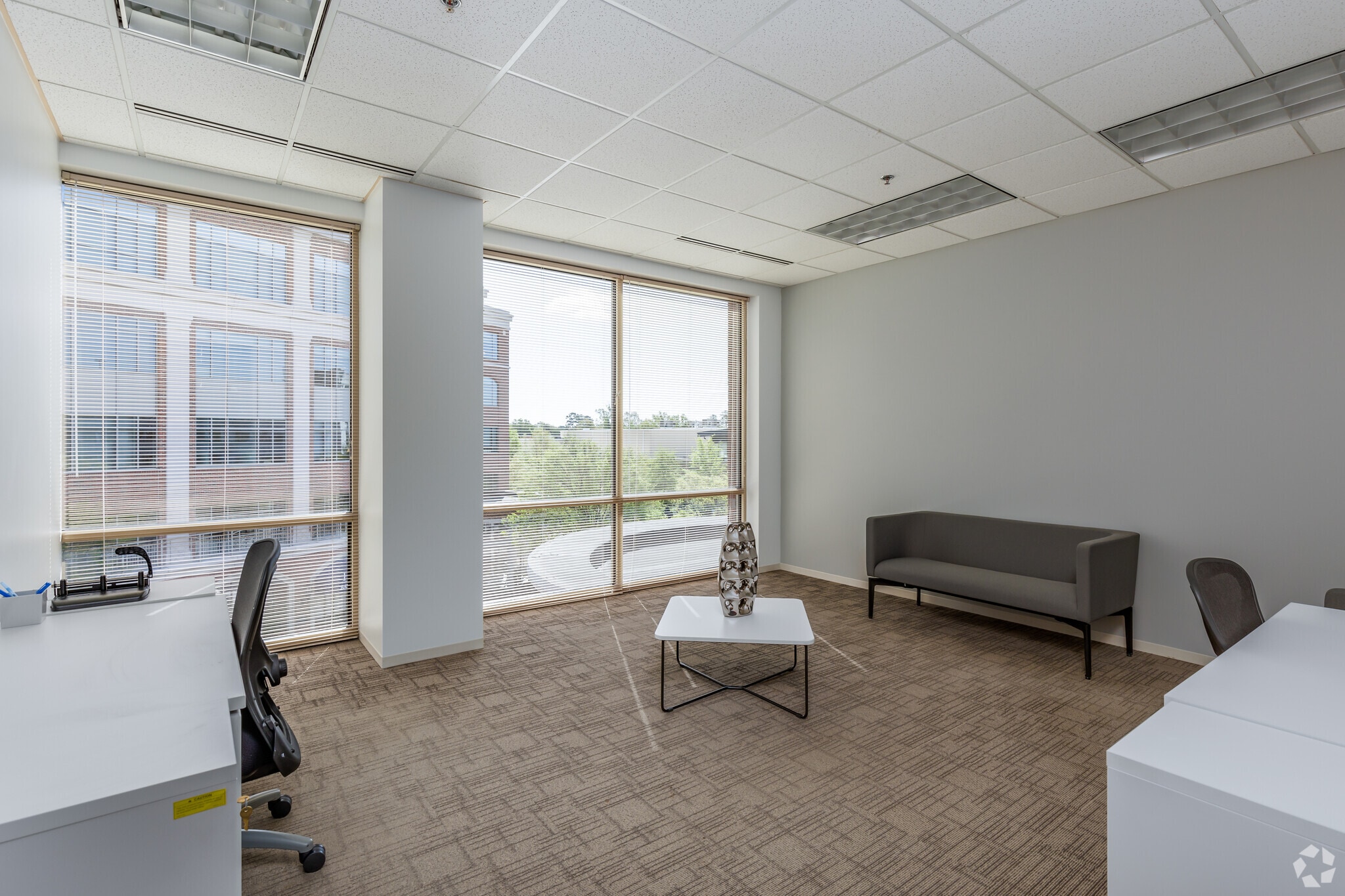 11815 Fountain Way, Newport News, VA to rent Interior Photo- Image 1 of 2