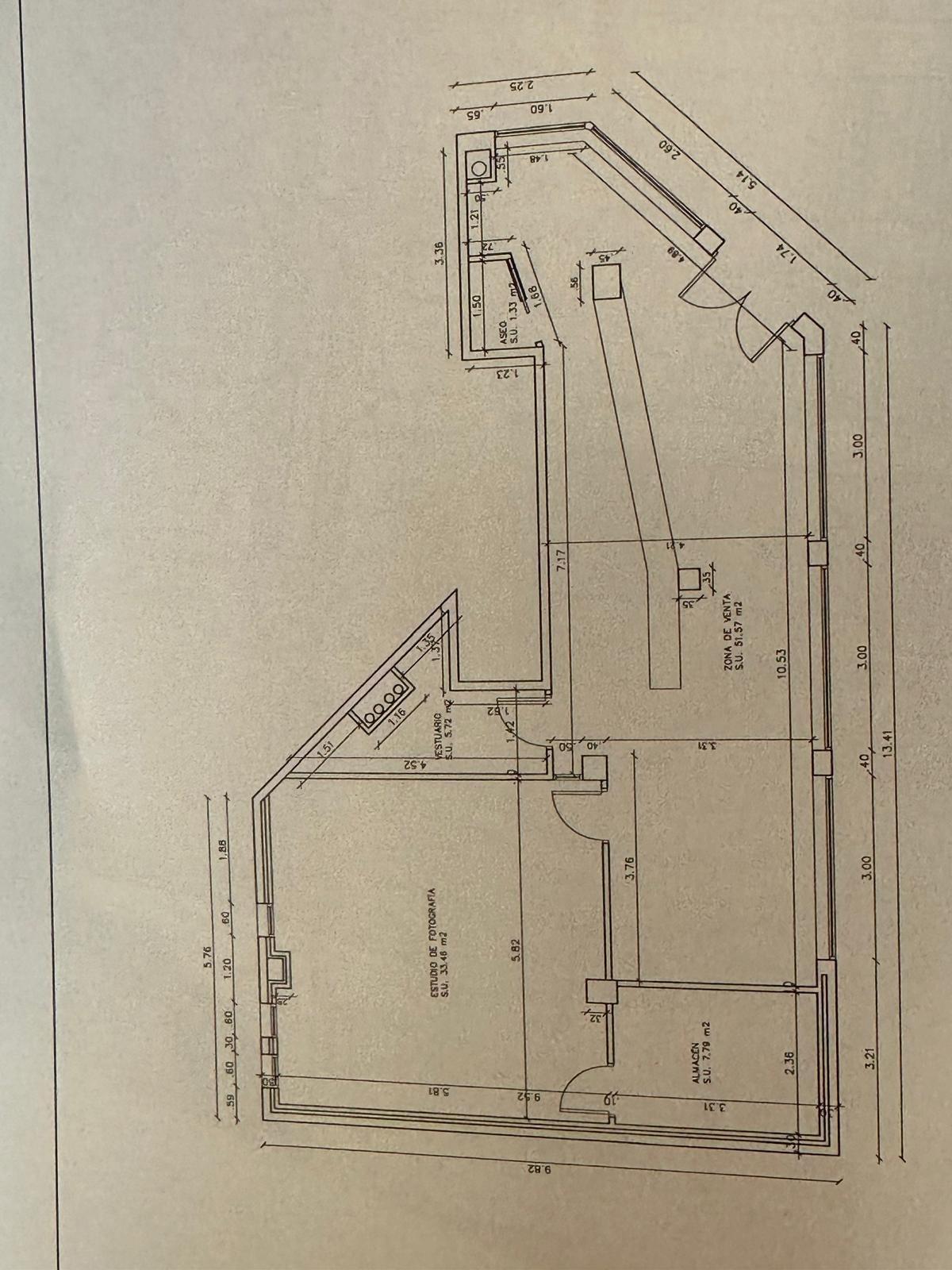 Retail in Cáceres, Cáceres for sale Primary Photo- Image 1 of 3