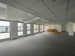 Office in Montreuil to rent Interior Photo- Image 2 of 5