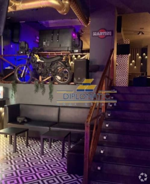 Retail in Madrid, Madrid to rent Interior Photo- Image 1 of 2