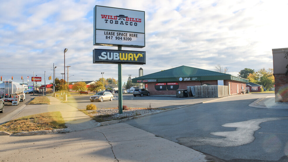 536 N Lincoln Rd, Escanaba, MI for rent - Building Photo - Image 3 of 6