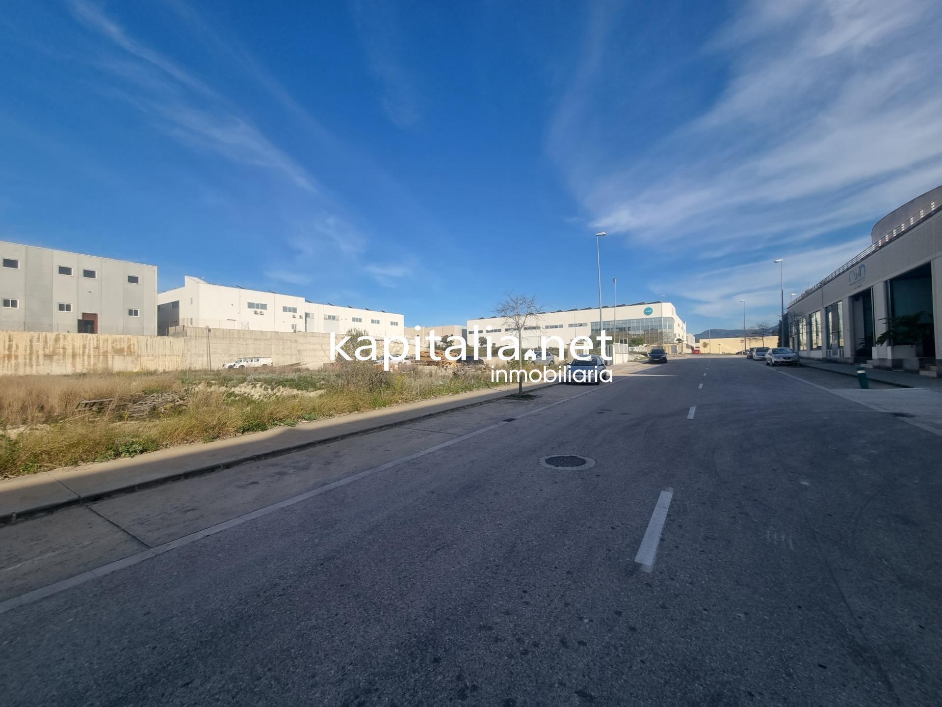 Industrial in Ontinyent, Valencia for sale Building Photo- Image 1 of 6