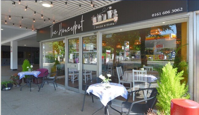 More details for Village Sq, Stockport - Retail to Rent